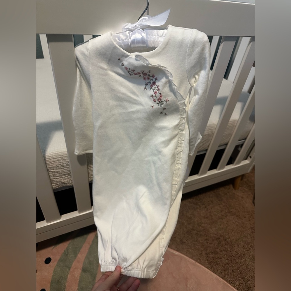Edgehill collection newborn-6m gown and blanket